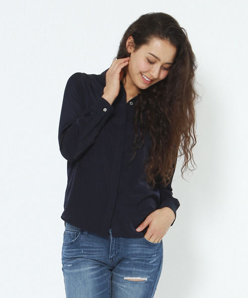 サテンデザインシャツ