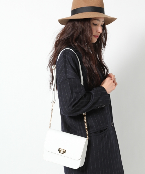 カクシボフラップショルダー