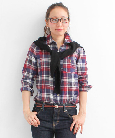 チェックシャツ