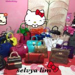 924533_1377099789280822_1492908570_a