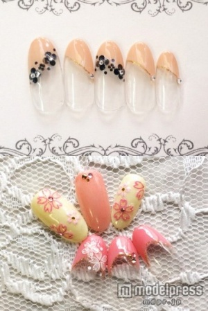 ピンクフラワーネイル「Cee my Nail」（上）、ピンク・イエローネイル「ネイルフットサロン Dee」（下）／画像提供・クーポンランド