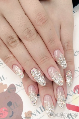 シルバーの埋め尽くし＆グラデーション／画像提供：esNAIL