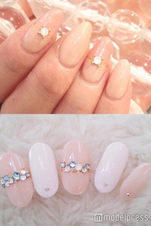 華奢リングネイル「Nail Salon Blisst 銀座店」（上）、上品リングネイル「milky nail」（下）／画像提供クーポンランド