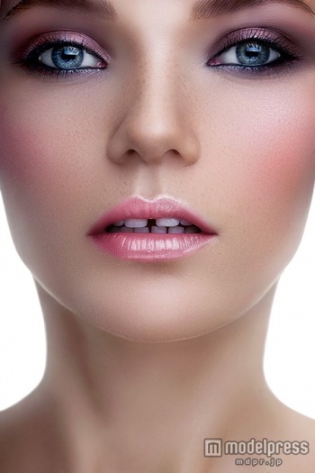 つるっとたまご肌を作る4つのポイント（Photo by AlexButsCom）