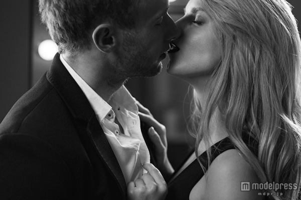 可愛くてエロい小悪魔的キス5つのテクニック(Photo by Photographee.eu/Fotolia)