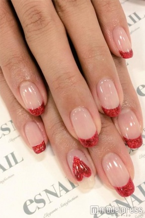 ハートネイル／画像提供：esNAIL