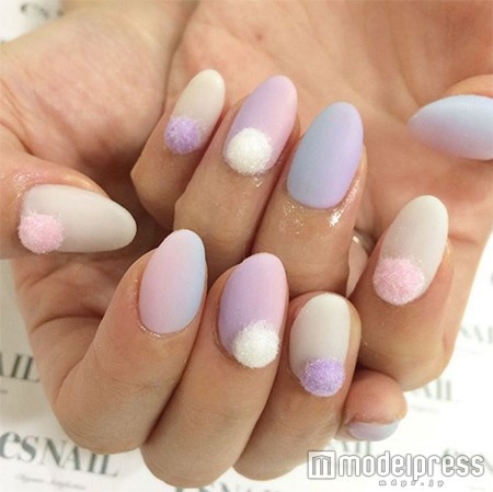 4位異素材ネイル/画像提供:esNAIL