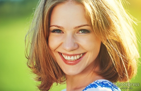 噛むだけで楽してキレイ(Photo by evgenyatamanenko)