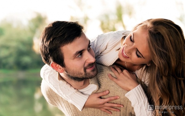 彼の喜ぶ気遣いを(Photo by StockRocket/Fotolia)