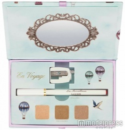 アイ メイクアップ パレット／101ベージュグラデーションパレット／<br>
5,300 円(税抜）／画像提供レ・メルヴェイユーズ ラデュレ