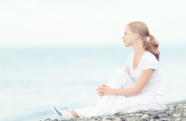 食べ過ぎた翌朝にやりたい5つのこと（Photo by evgenyatamanenko） 