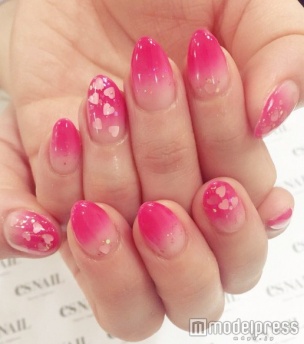 ハートネイル／画像提供：esNAIL