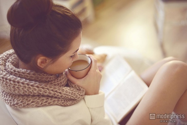 喉の潤いをキープしよう（Photo by elenaleonova／gettyimages）