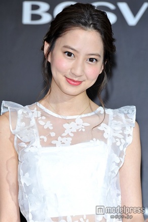 形は凛々しく、毛流れふんわり眉がポイント／河北麻友子（C）モデルプレス