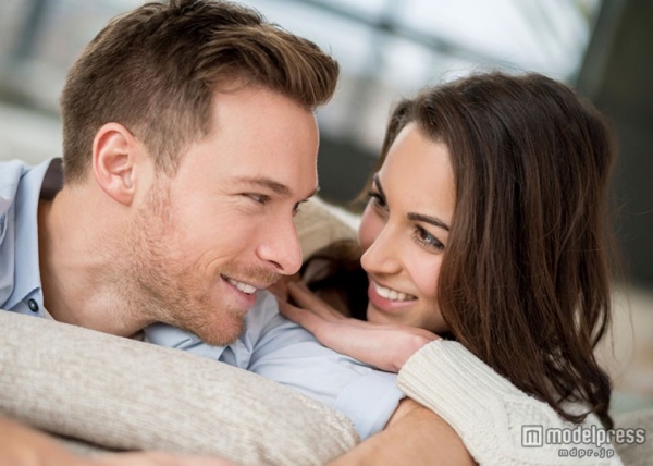 ○○上手がモテ女の秘訣！7つのテクニック（Photo by andresr／gettyimages）