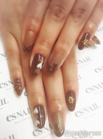 大人チョコネイル／画像提供：esNAIL