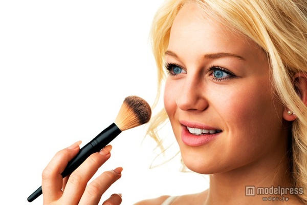 メイクにも血色を仕込んで(Photo by w20er)