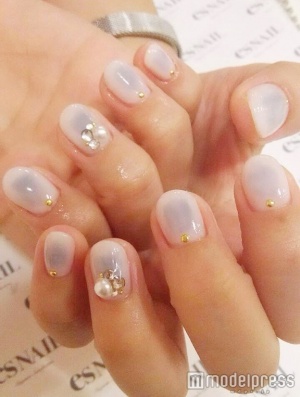 チークネイル/画像提供:esNAIL