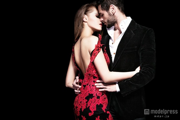 男性が不倫に誘いたくなる女子の特徴5つ（Photo by ASjack／Fotolia）