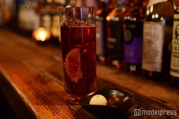 洋酒のトリュフ×キティ（C）モデルプレス