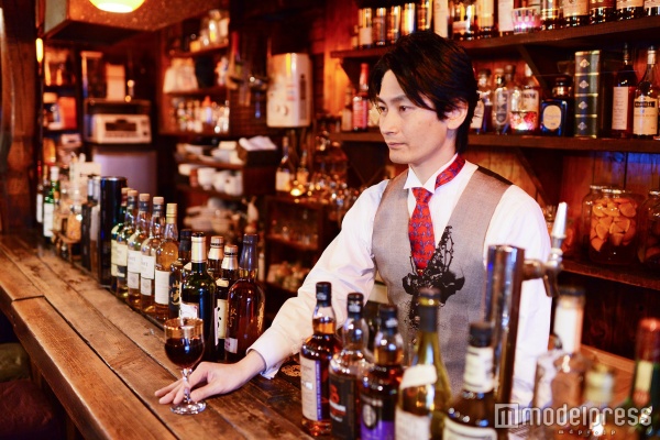 イケメンバーテンダーが伝授！大人バレンタイン演出の極意（C）モデルプレス