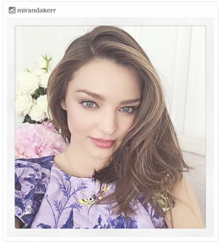 セクシーさUP“オンブレリップ”が気になる！ミランダ、ビヨンセも／ミランダ・カーInstagramより