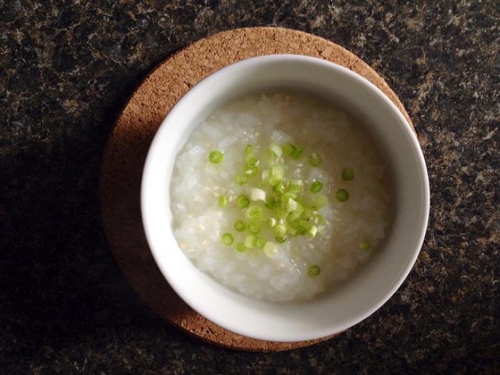 消化の良い食事から／Okayu　by aehdeschaine