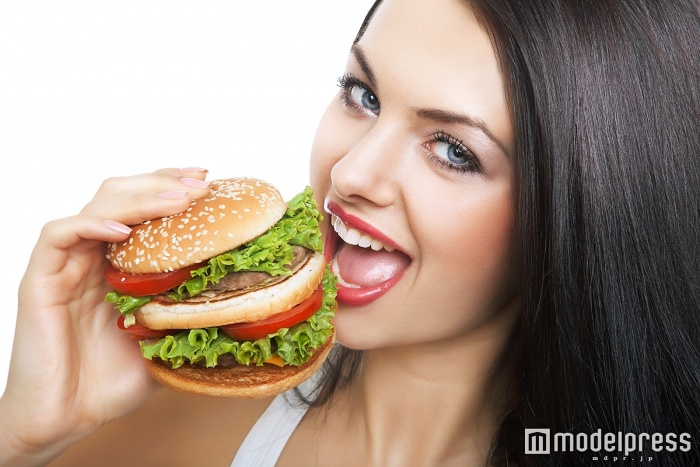 食べまくるだけ!“チートデイ”で痩せ体質に(Photo by AlexButsCom)