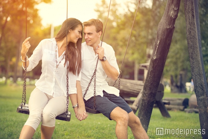 愛さずにはいられない！「ほっとけない女子」になる5つの方法（photo by Igor Mojzes／ Fotolia）