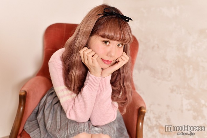 ダイエットに励むぺこ（C）モデルプレス