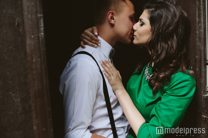 片思いから急接近！憧れの彼を意識させちゃう5つのテクニック（photo by teksomolika／Fotolia）