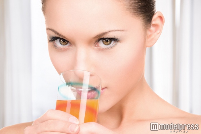 「基礎代謝」アップは、サプリメントでの栄養補給が簡単でおすすめ（Photo by Syda Productions）