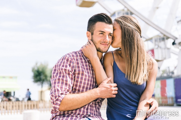 甘えられる女性になろう(photo by oneinchpunch/Fotolia)