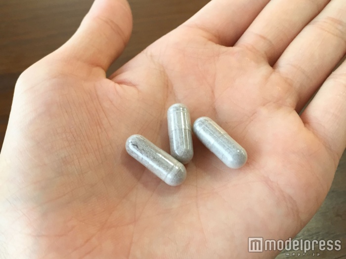 一袋3錠入り（C）モデルプレス