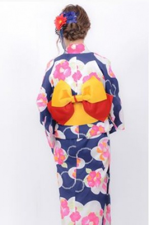 浴衣3点セット（ネイビー）「Kirara」6,500円（税込）／画像提供：Kirara