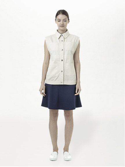 ノースリーブジャケット