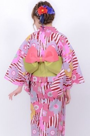 浴衣3点セット（レッド）「Kirara」6,500円（税込）／画像提供：Kirara