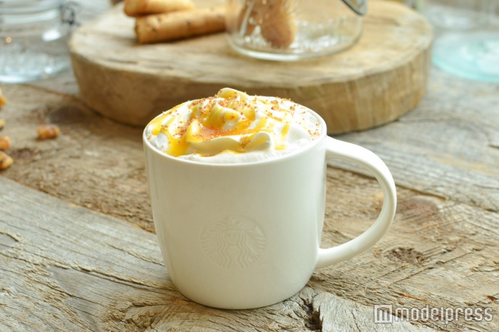 ゴールデン メイプル ラテ（C）モデルプレス