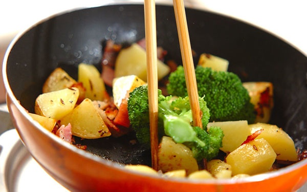 いつものひと皿がエスニックに！「クミン風味のポテトサラダ」