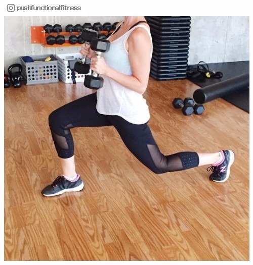 「30日ランジチャレンジ」がスクワットより凄いと話題！たるみ尻＆下半身デブを解消／pushfunctionalfitnessさんInstagram