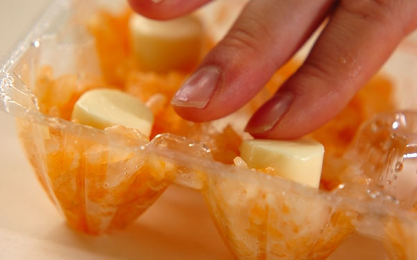 「アレ」を使えば丸めるのもカンタン楽しい!「チーズインライスボール」