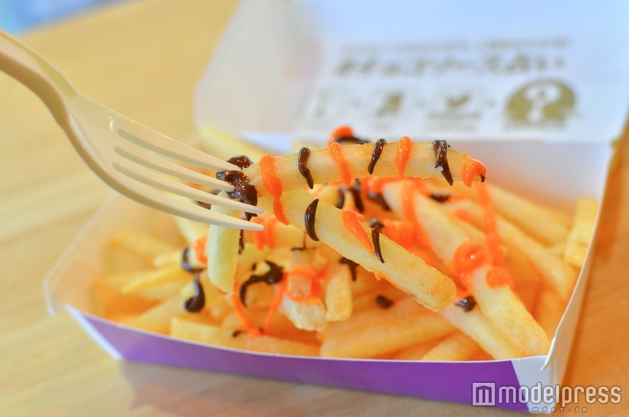 ハロウィンカラーのポテトに(C)モデルプレス