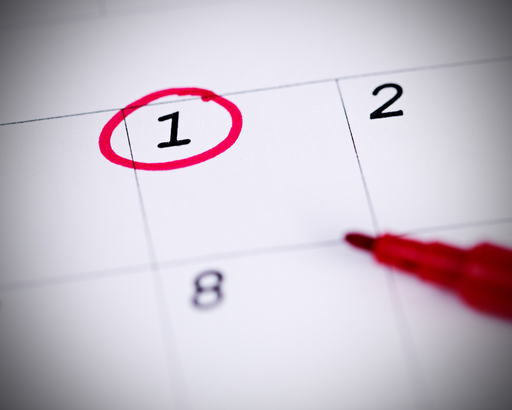カレンダーの1に丸を付けている写真