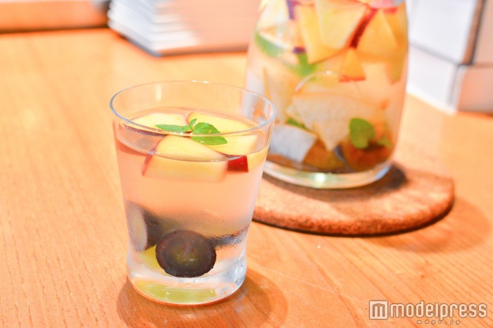 フルーツウォーター（C）モデルプレス