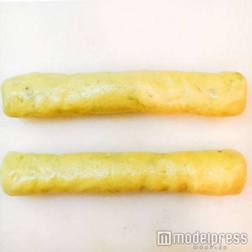 棒状にして（C）モデルプレス