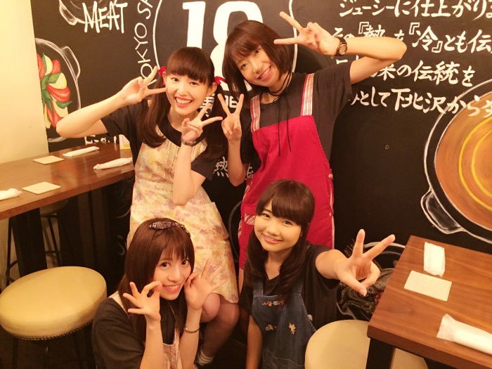 Re:ガールズ（左上から時計回り）福井有彩、千畝あずみ、宮森ひなた、大塚チサト