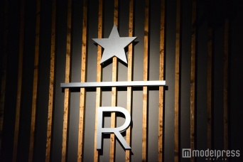 スターバックス リザーブ ロースタリー ロゴ（C）モデルプレス