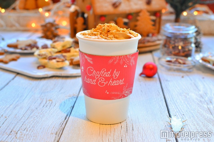 スノー ピーカン ナッツ ラテ（C）モデルプレス