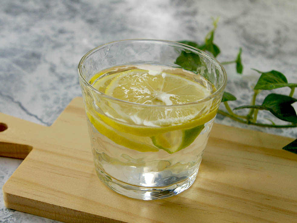 ダイエットにも効果的な「レモン酢」について紹介します