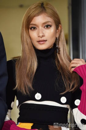 ローラ（C）モデルプレス